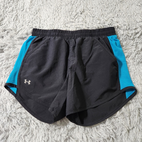 Under Armour Black and Blue HeatGear Running Shorts - Picture 1 of 6